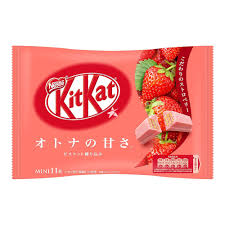 Kit Kat Otona No Amasa Strawberry Chocolate 124g (Japan)