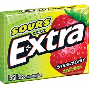 Wrigley Extra 15 Stick Sour Strawberry 10ct - candynow.ca